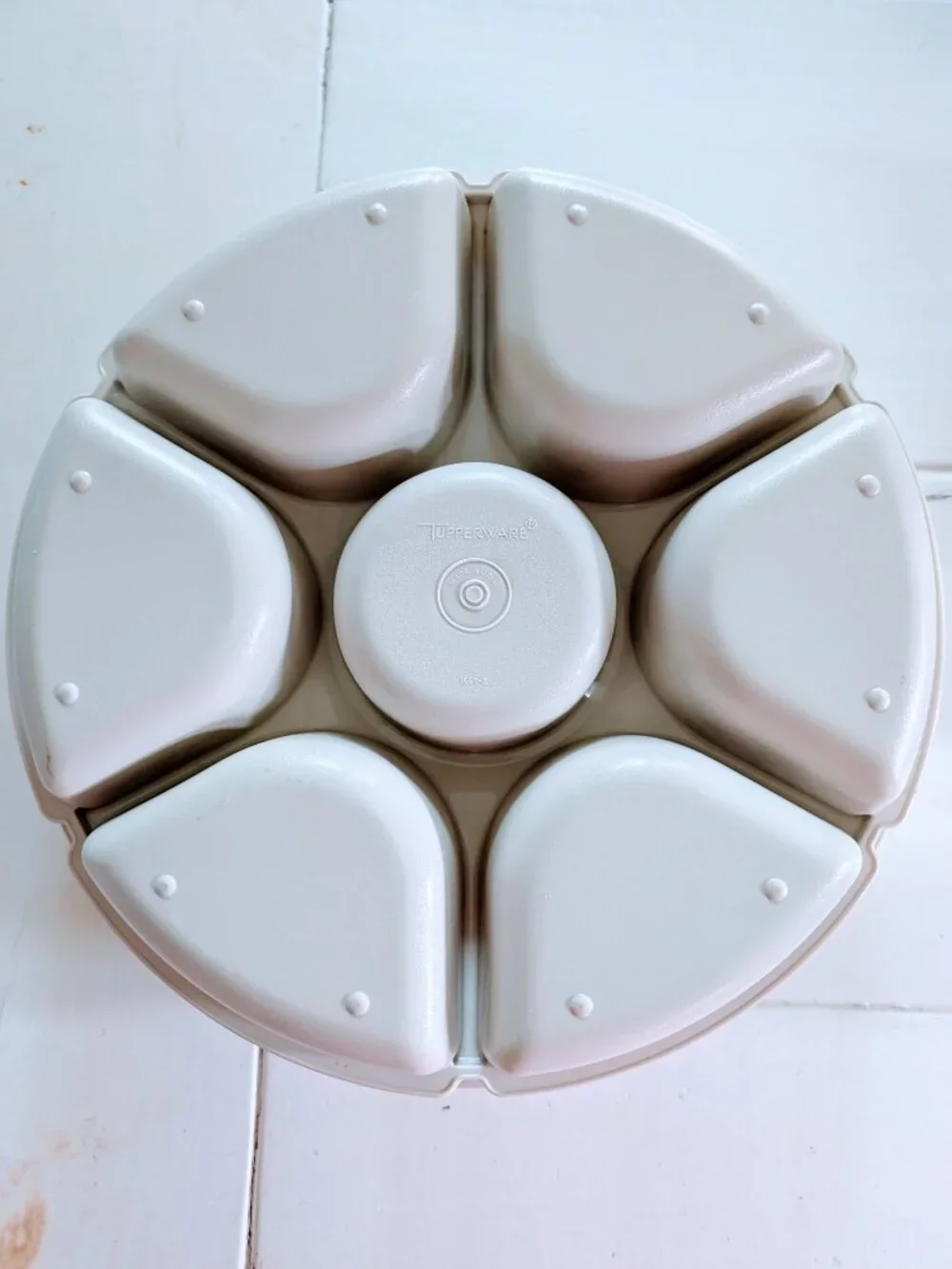 VTG Tupperware Divided Veggie Fruit Dip Serving Tray Almond 3 Pc #1665-2 USA